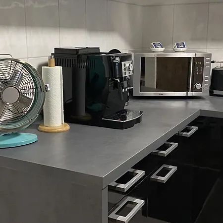 Ferienwohnung Mit Grosser Dachterrasse Apartamento *